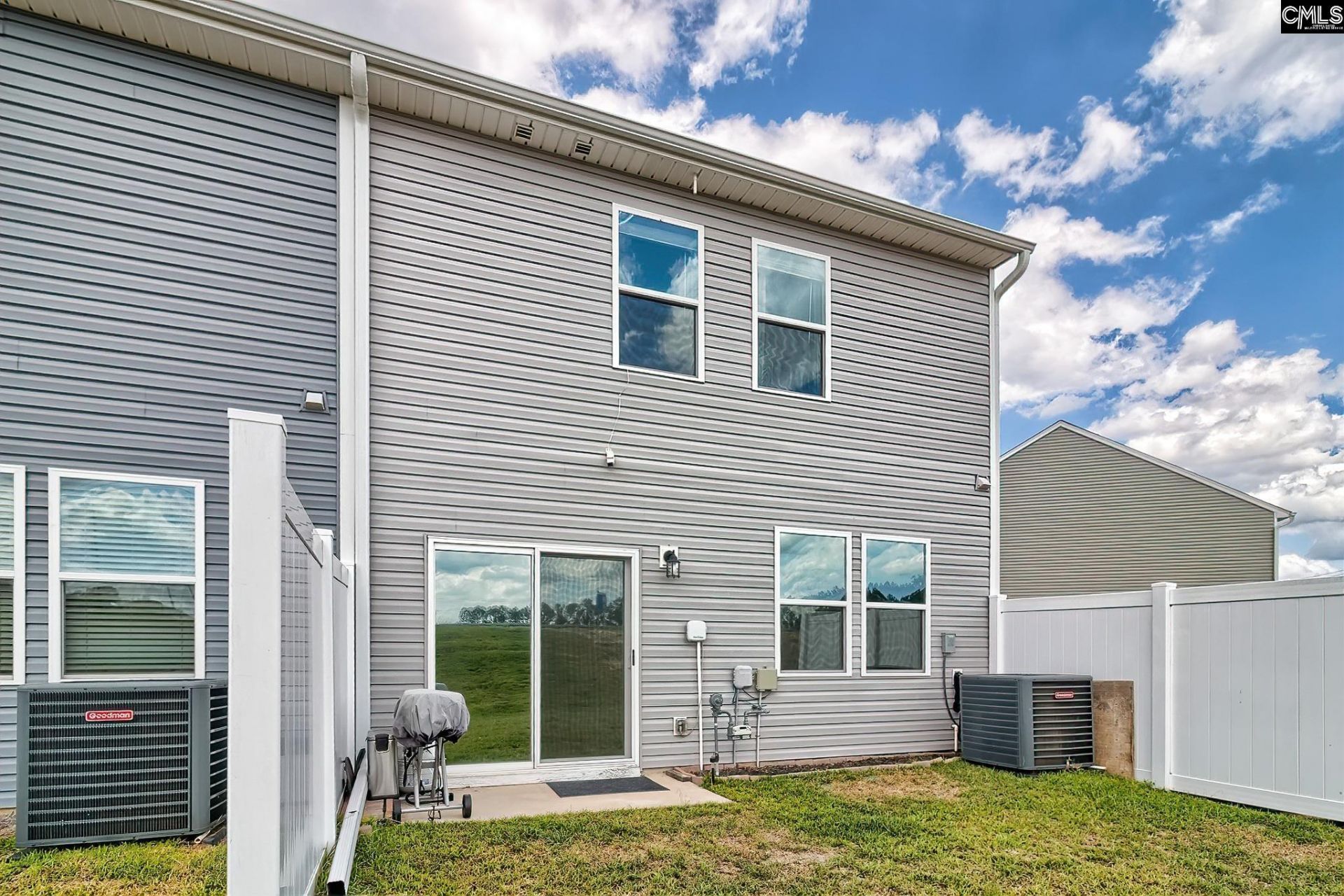 1044 Cornelia Street  Photo 32