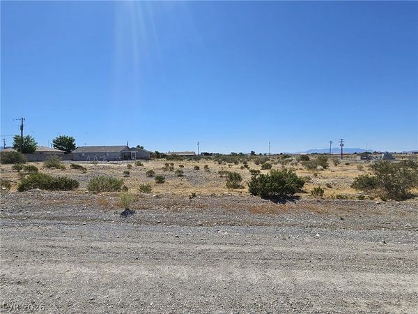 2681 E Dapple Street , Pahrump, NV 89048