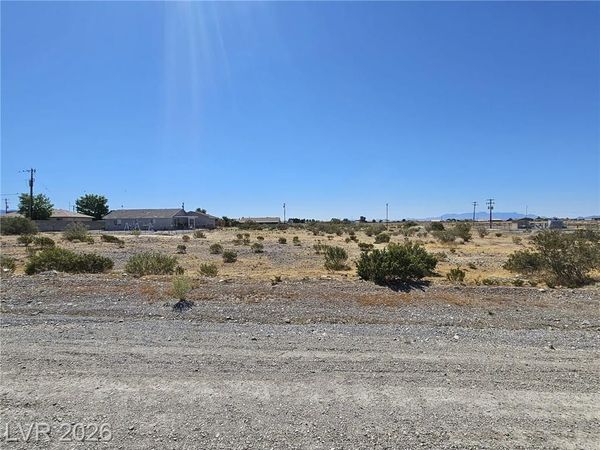 2681 E Dapple Street, Pahrump, NV 89048