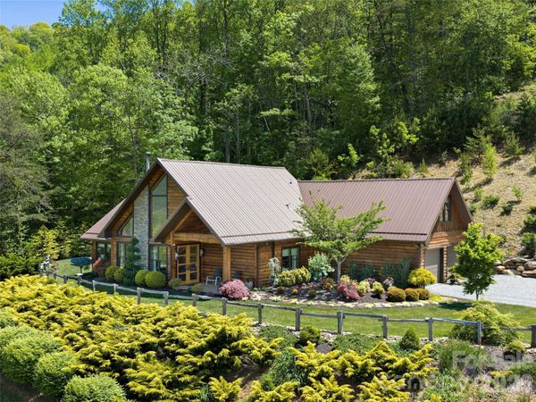 201 Flowering Ridge , Canton, NC 28716
