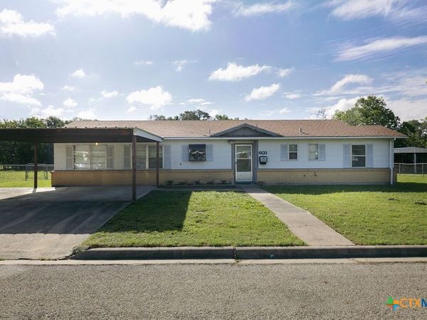 603 S Terry Street, Cuero, TX 77954
