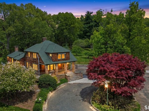 2 Quarry, Simsbury, CT 06070