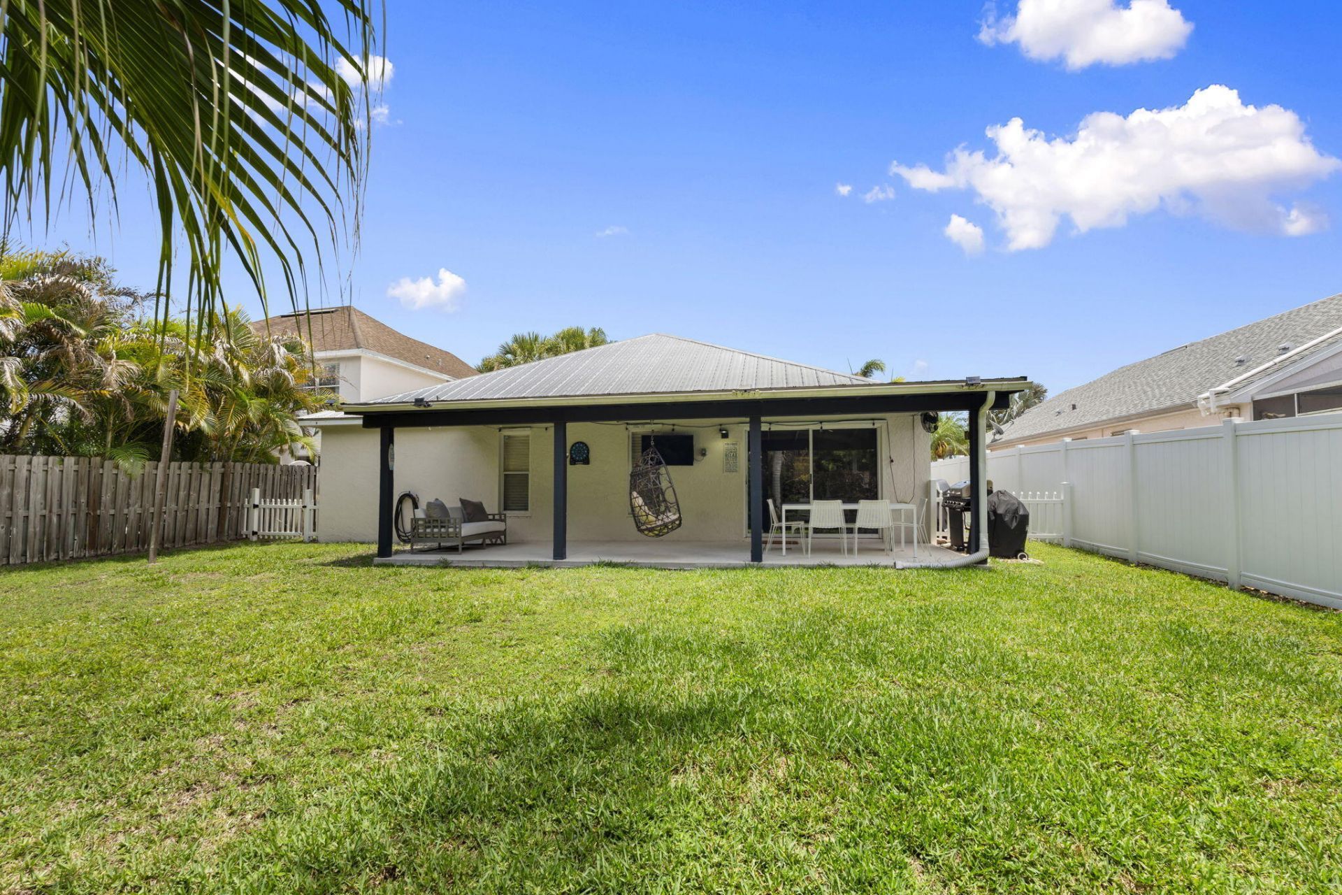 864 NW Waterlily Place, Jensen Beach, FL 34957 Photo