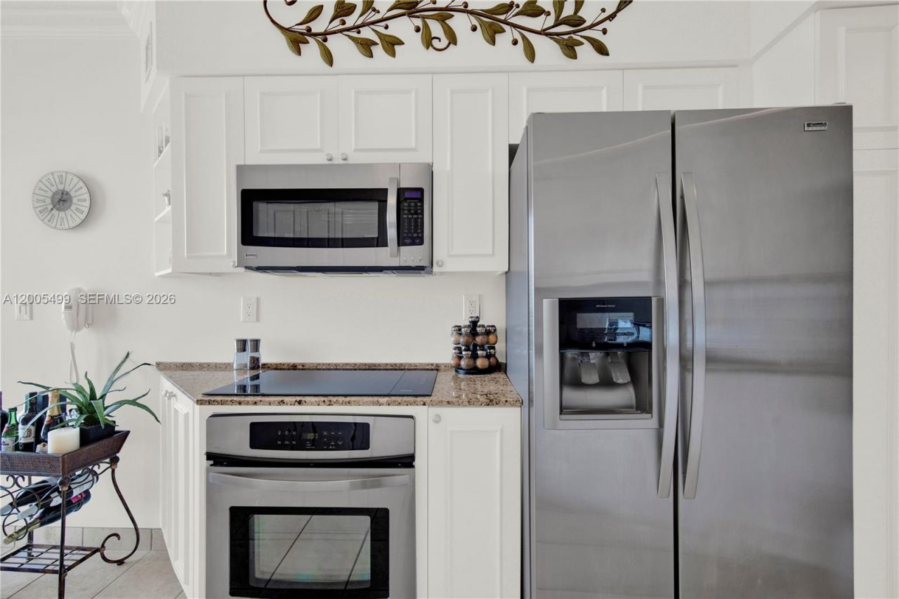 3370 Hidden Bay Dr , Unit 1702, Aventura, FL 33180 Photo