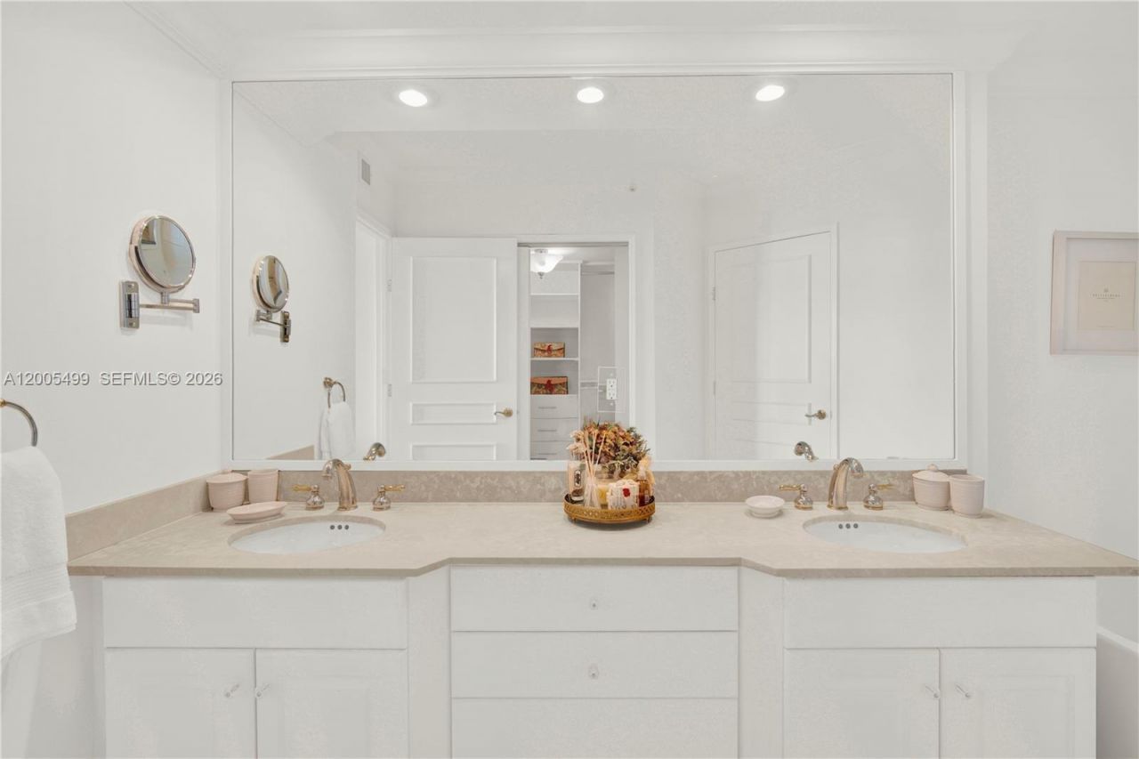3370 Hidden Bay Dr , Unit 1702, Aventura, FL 33180 Photo