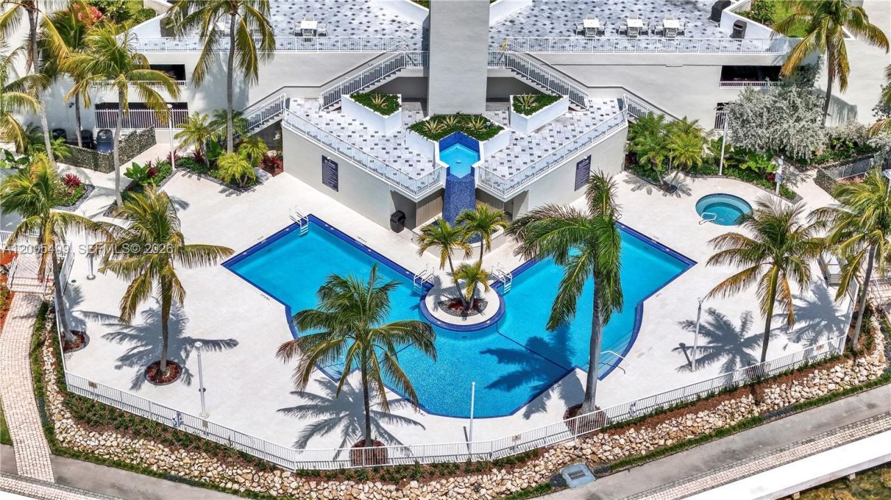 3370 Hidden Bay Dr , Unit 1702, Aventura, FL 33180 Photo