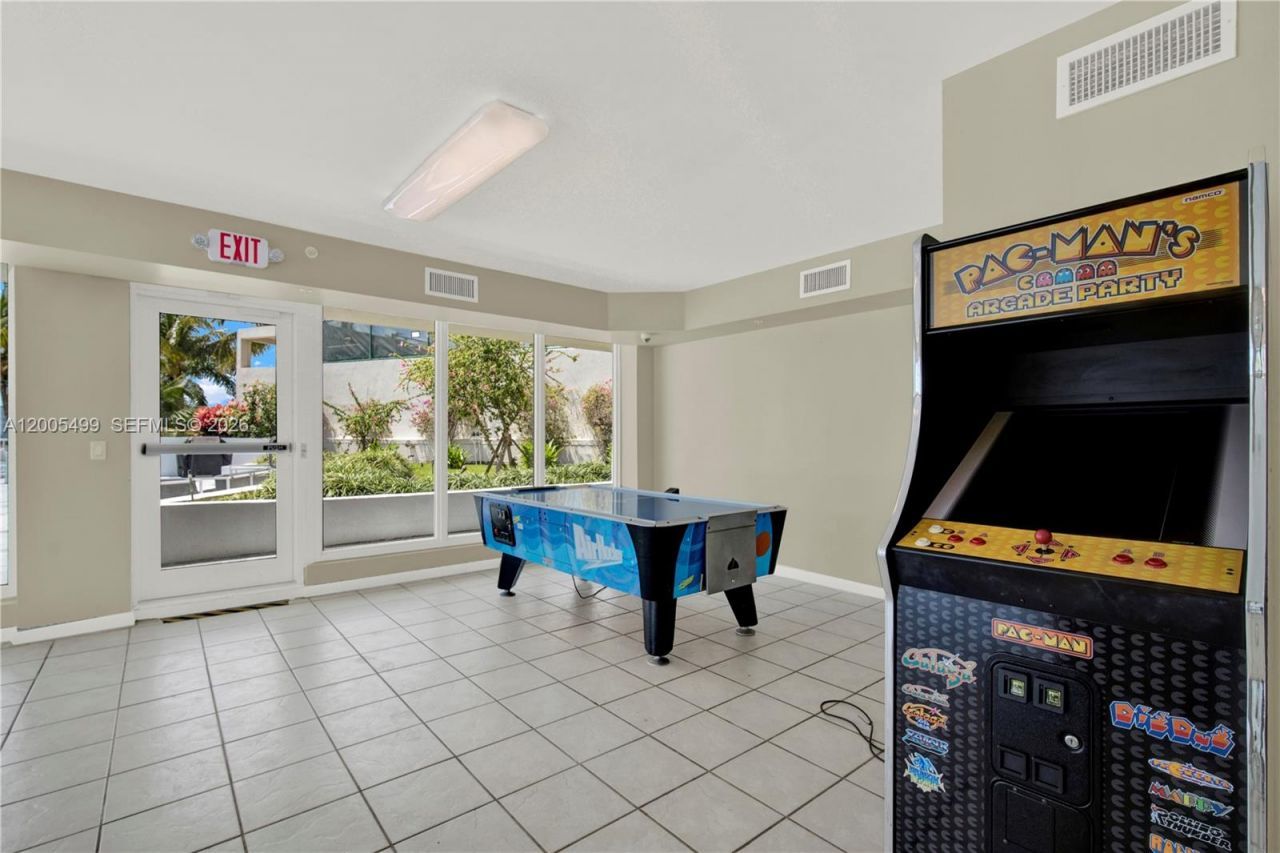 3370 Hidden Bay Dr , Unit 1702, Aventura, FL 33180 Photo