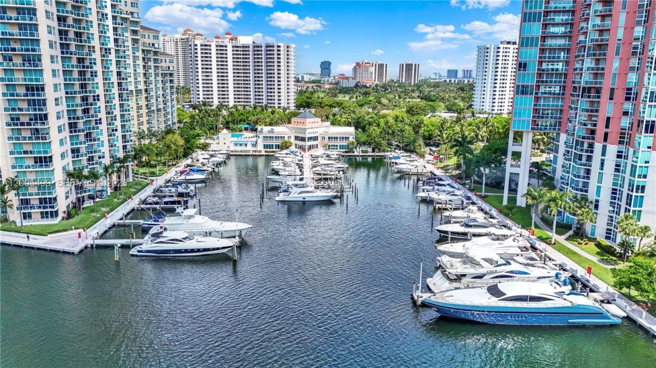 3370 Hidden Bay Dr , Unit 1702, Aventura, FL 33180 Photo