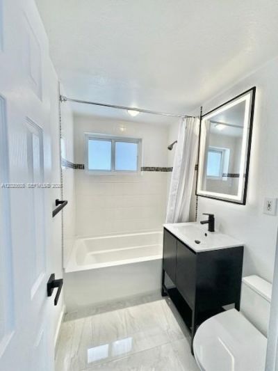 2430 Key Largo Ln, Fort Lauderdale, FL 33312 Photo