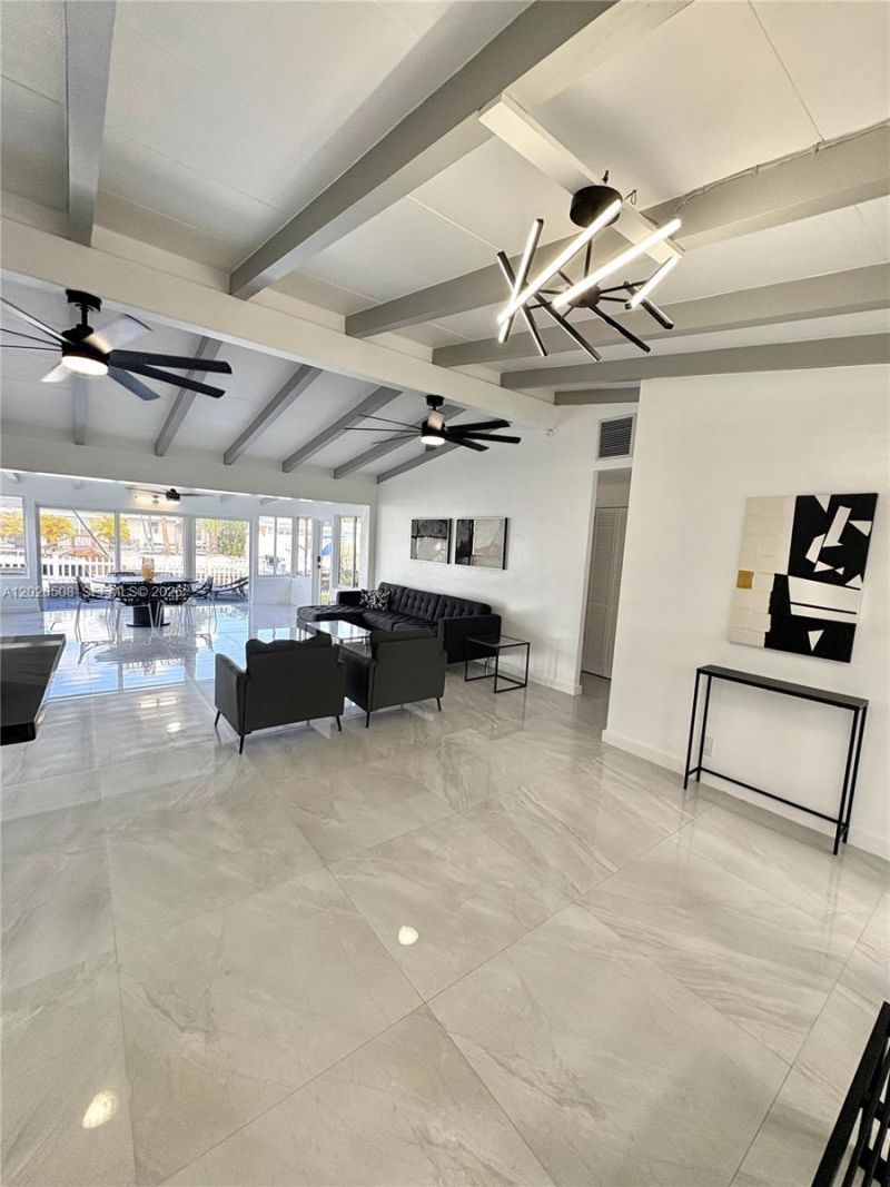 2430 Key Largo Ln, Fort Lauderdale, FL 33312 Photo