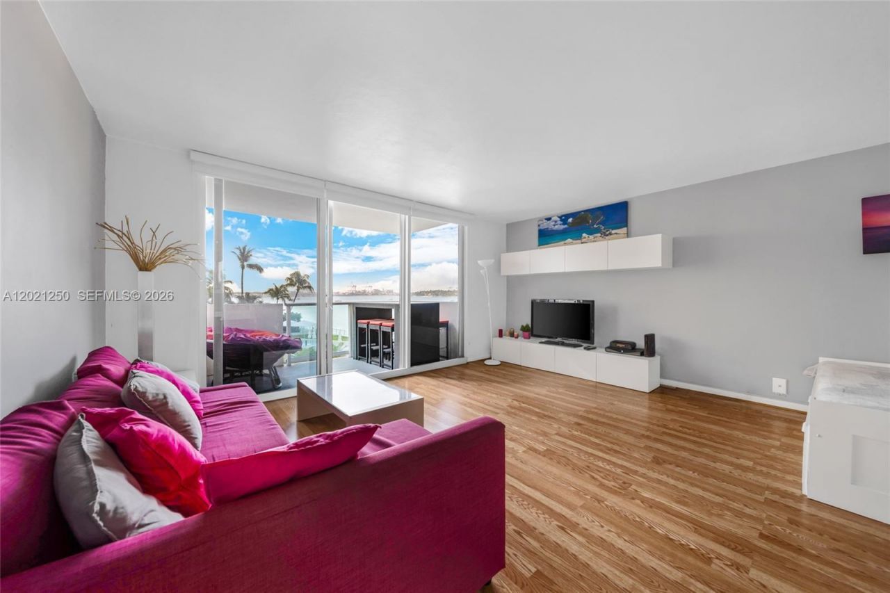 1200 West Ave , Unit 327, Miami Beach, FL 33139 Photo