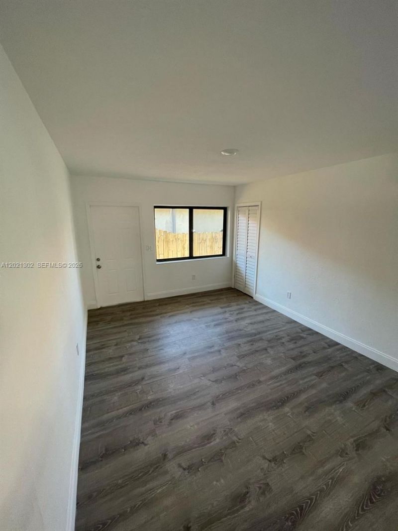 7360 SW 21st St , Unit 7360, Miami, FL 33155 Photo