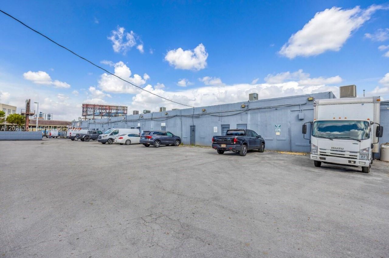 1190 W Flagler St , Miami, FL 33130 Photo