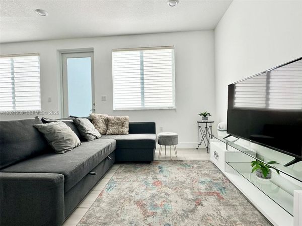 6401 NW 103rd Pl , Unit 301, Doral, FL 33178