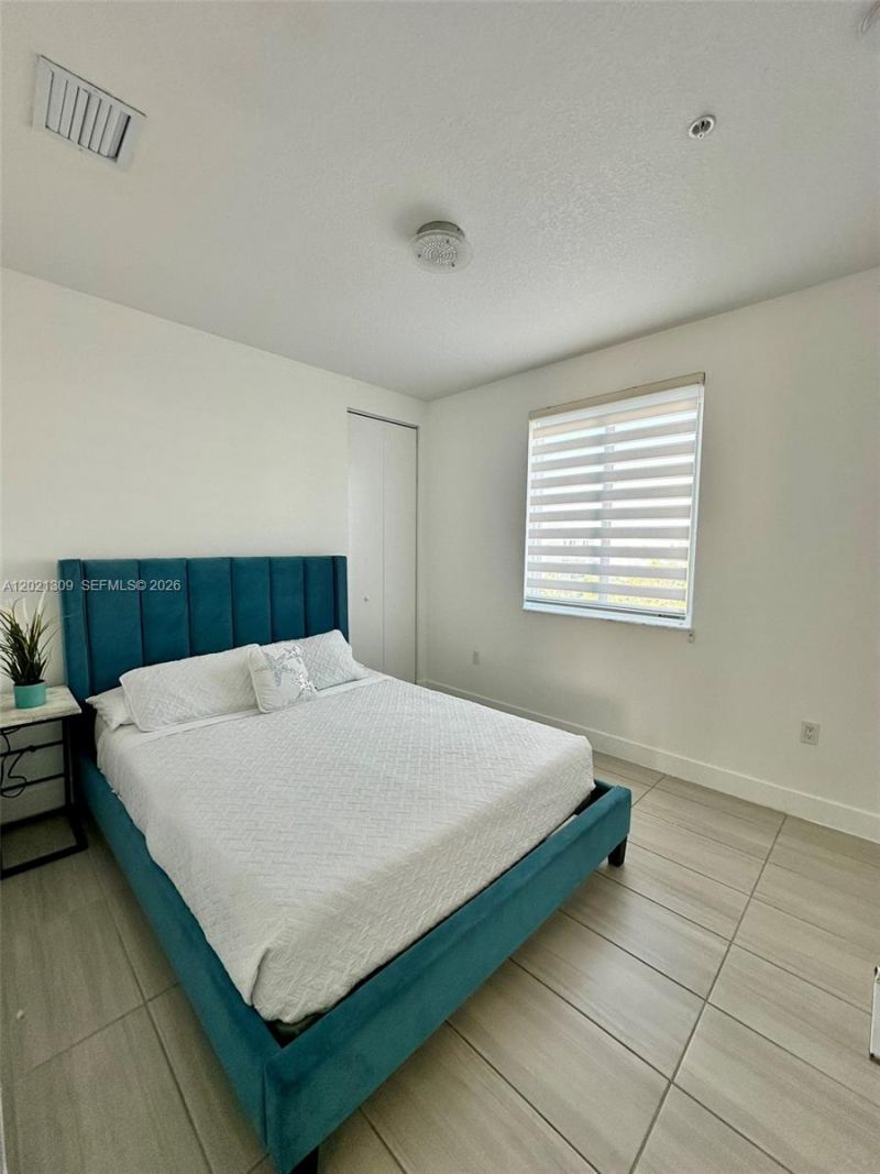 6401 NW 103rd Pl , Unit 301, Doral, FL 33178 Photo
