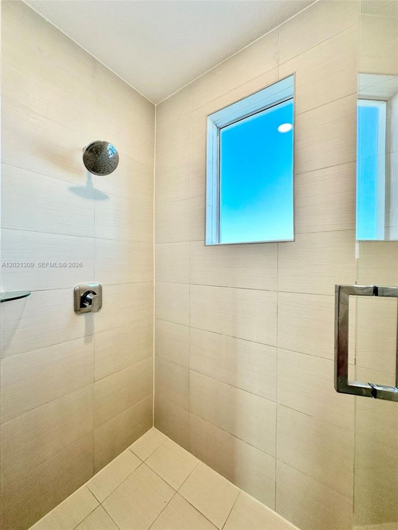 6401 NW 103rd Pl , Unit 301, Doral, FL 33178 Photo