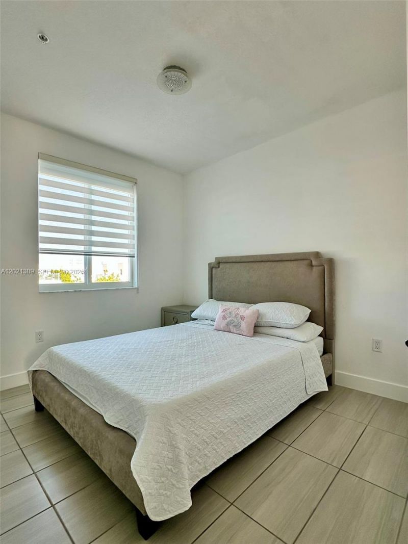 6401 NW 103rd Pl , Unit 301, Doral, FL 33178 Photo