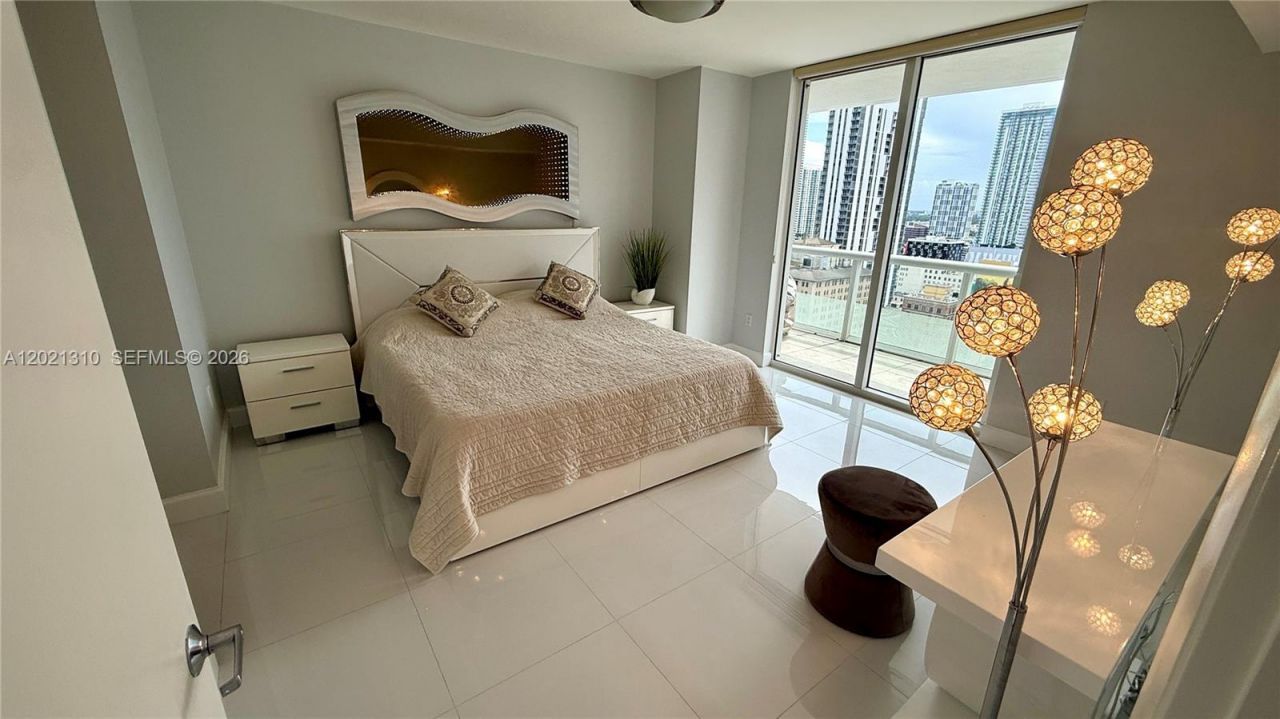 50 Biscayne Blvd, Unit 2501, Miami, FL 33132 Photo
