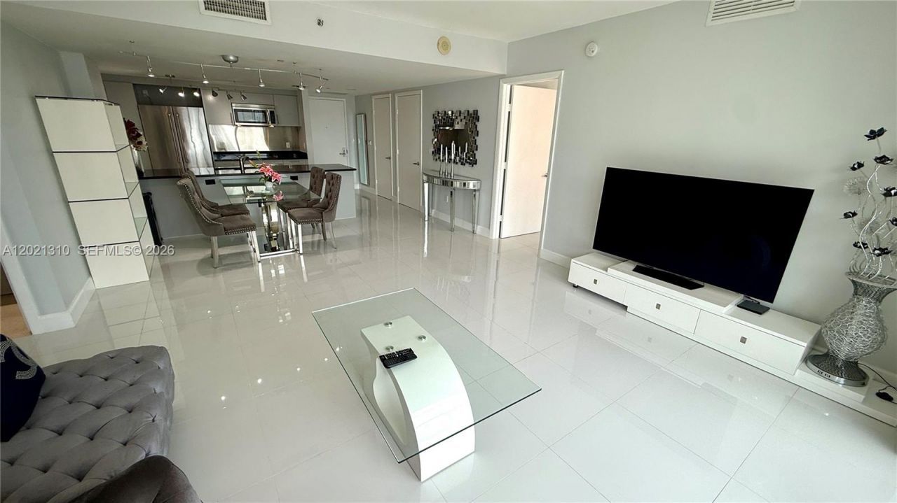 50 Biscayne Blvd, Unit 2501, Miami, FL 33132 Photo