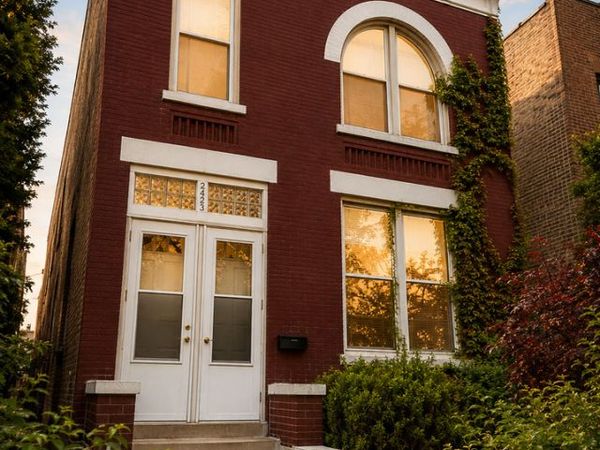 2423 W Mclean Avenue , Chicago, IL 60647