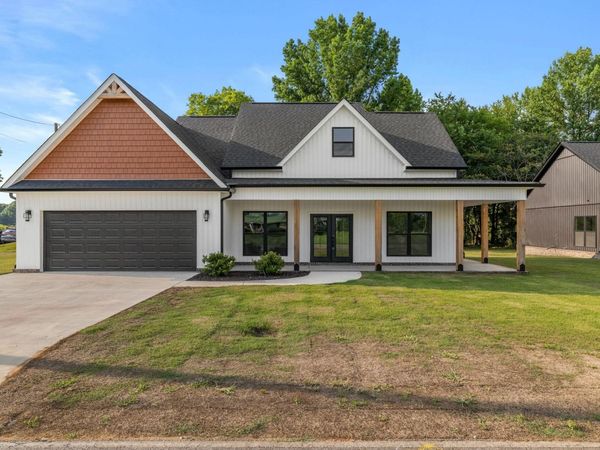 1181 Co Rd 28, Florence, AL 35634