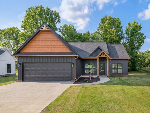 1199 Co Rd 28, Florence, AL 35634