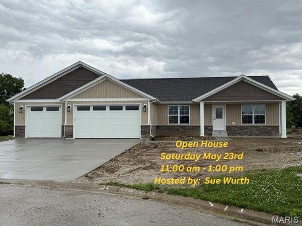 25 Atwood Court, Highland, IL 62249