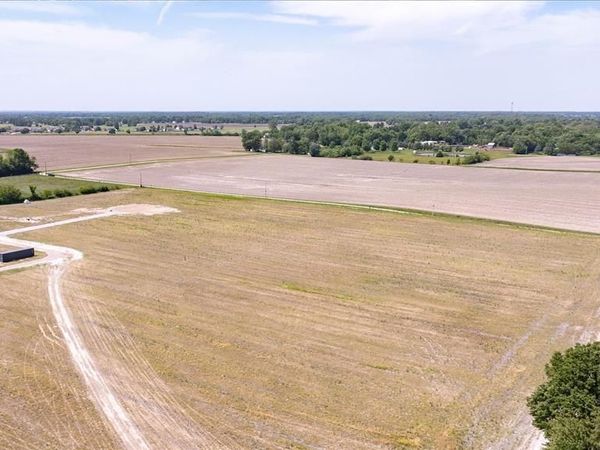 Tract 1 County Line Road, Brighton, IL 62012