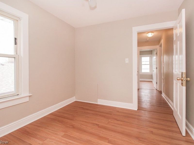 19211 Shawnee Avenue, Unit 2/UP, Cleveland, OH 44119 Photo 14