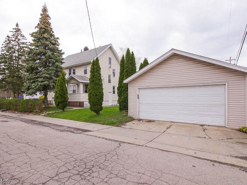 19211 Shawnee Avenue, Unit 2/UP, Cleveland, OH 44119 Photo 22