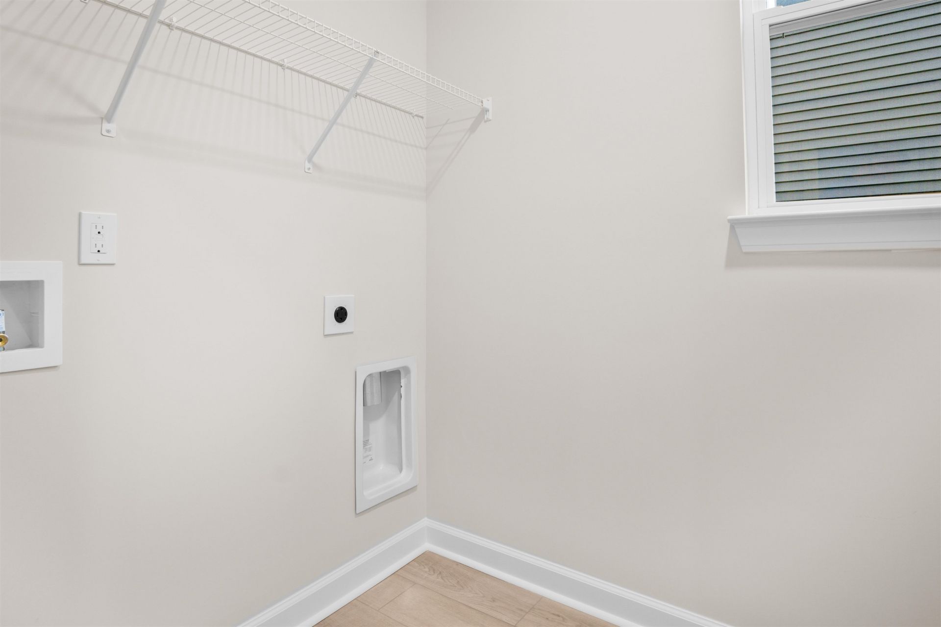 1324 Wykham Park Dr. Photo 13