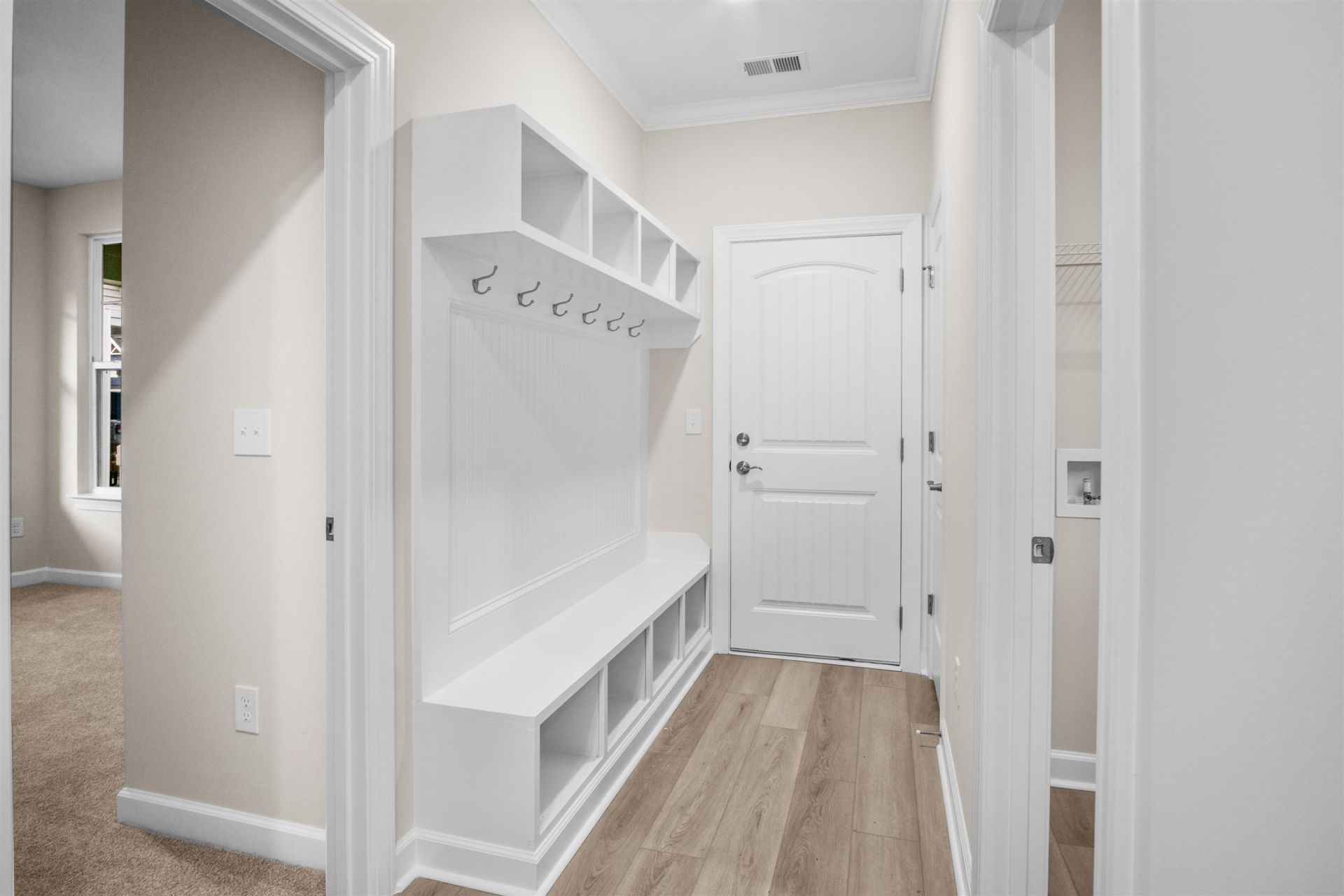 1324 Wykham Park Dr. Photo 9