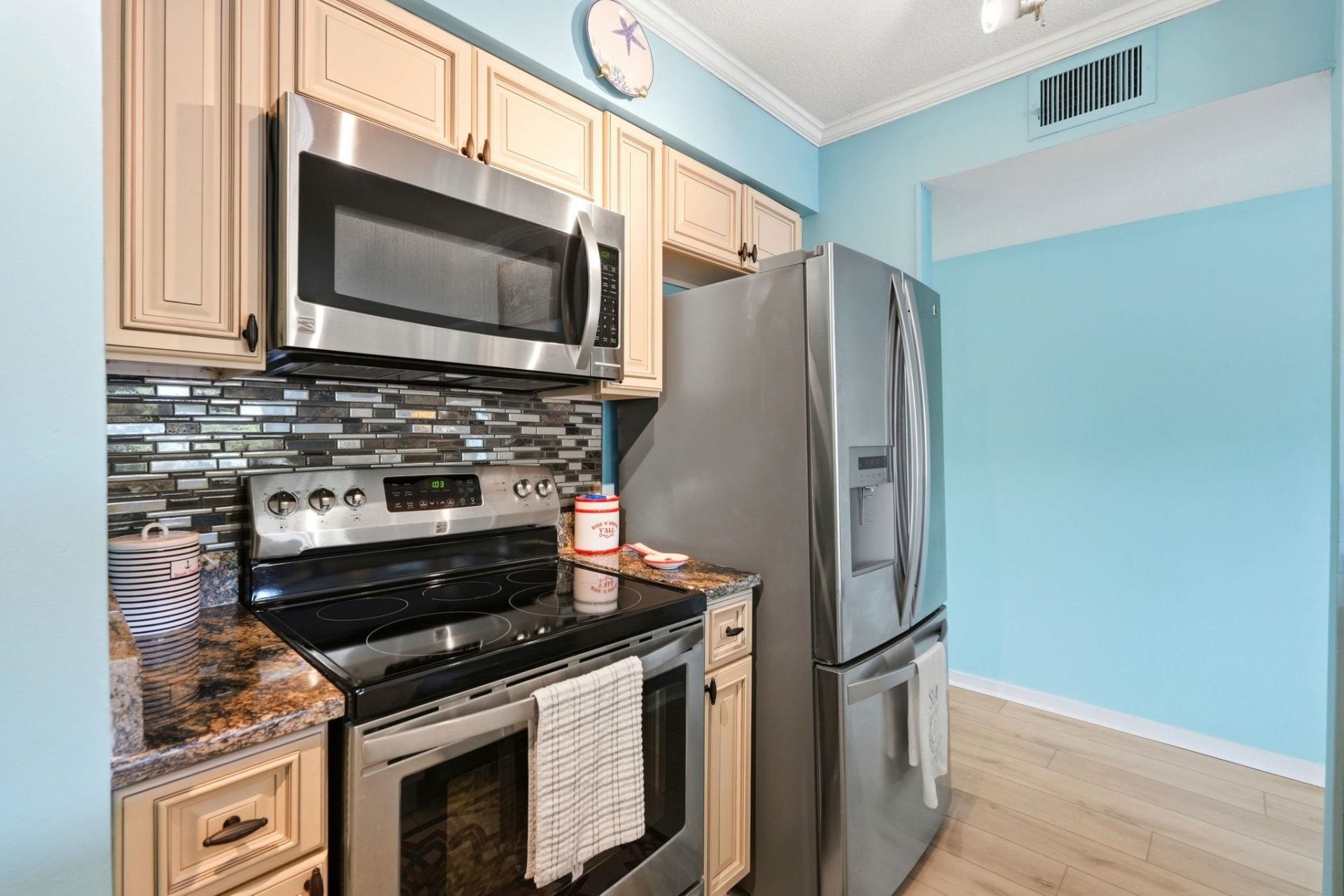 4445 Kingsport Rd.  Photo 9