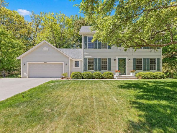 669 Windtree Knolls, Eagan, MN 55123