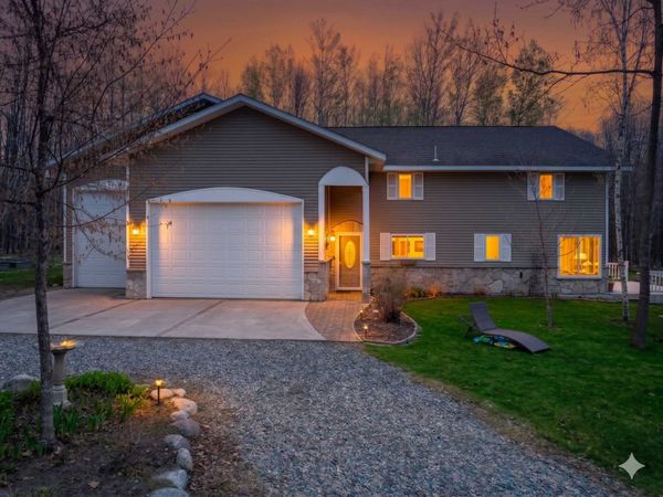 21564 Sugarbush Lane , Cohasset, MN 55721