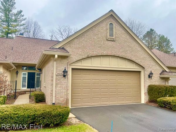 2483 Hickory Glen Drive, Bloomfield Hills, MI 48304