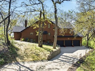 19677 DEER RUN Lane, COUNCIL BLUFFS, IA 51503