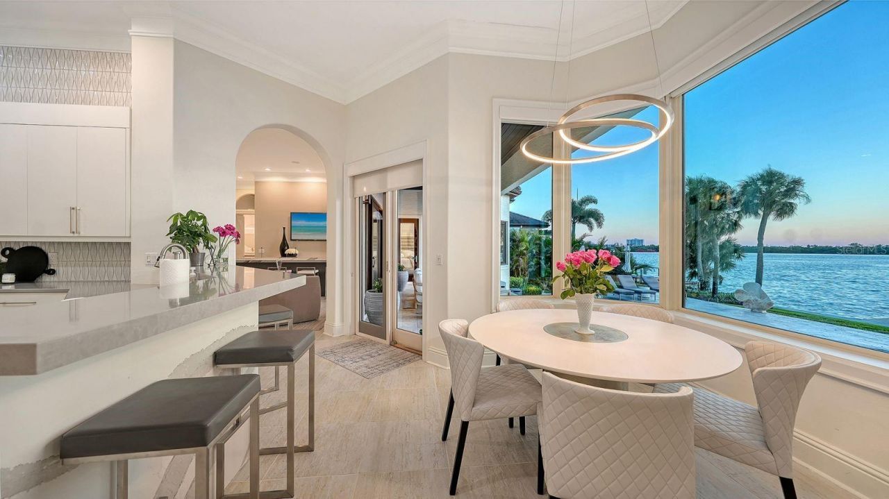 344 W Royal Flamingo Drive, Sarasota, FL 34236 Photo