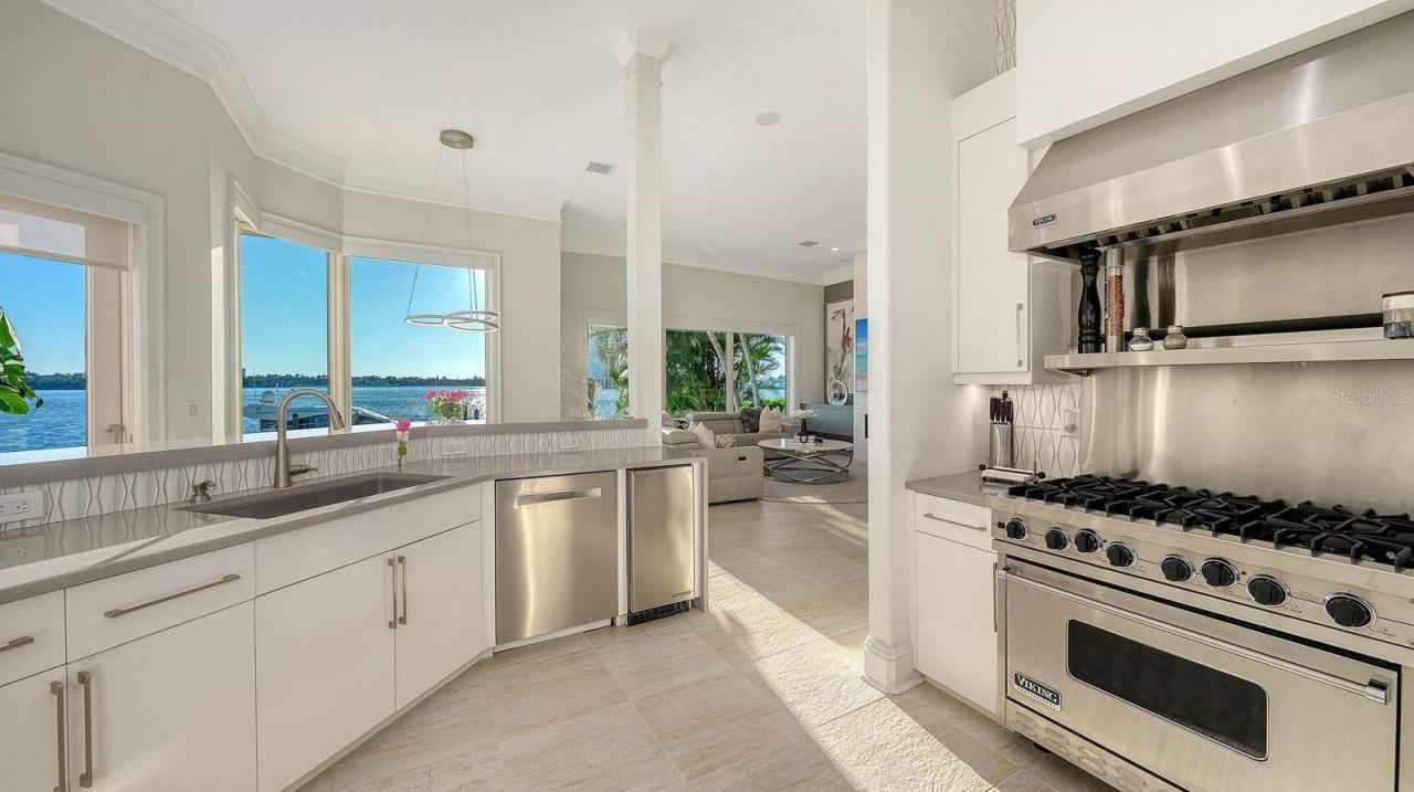 344 W Royal Flamingo Drive, Sarasota, FL 34236 Photo