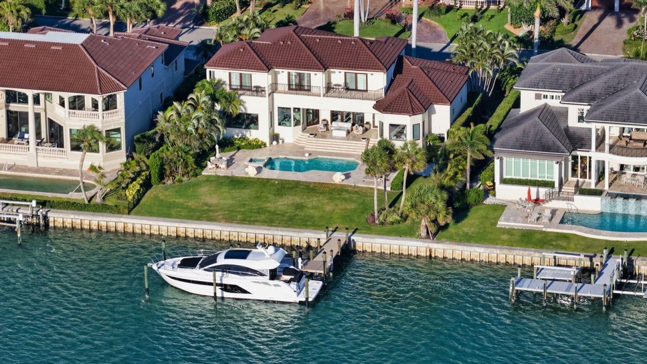 344 W Royal Flamingo Drive, Sarasota, FL 34236 Photo