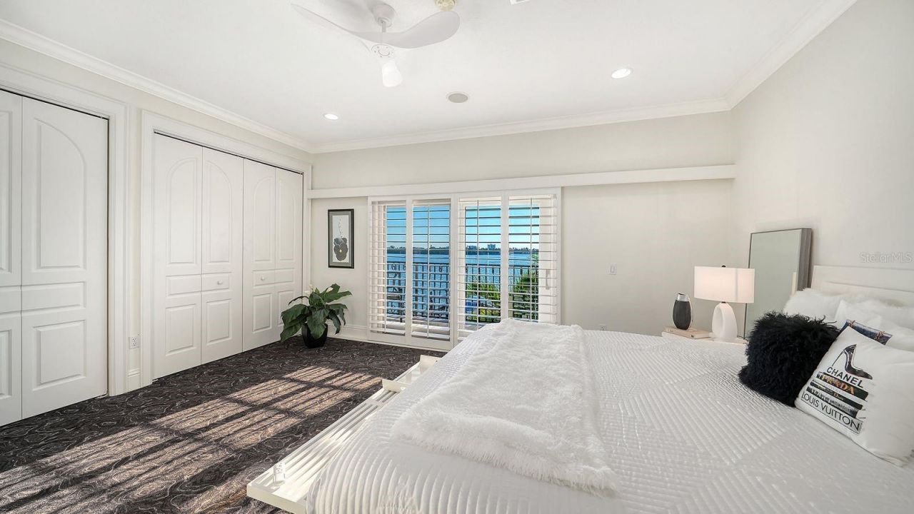 344 W Royal Flamingo Drive, Sarasota, FL 34236 Photo
