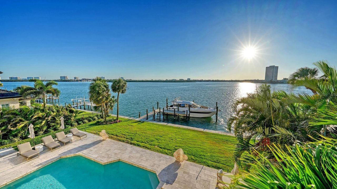 344 W Royal Flamingo Drive, Sarasota, FL 34236 Photo