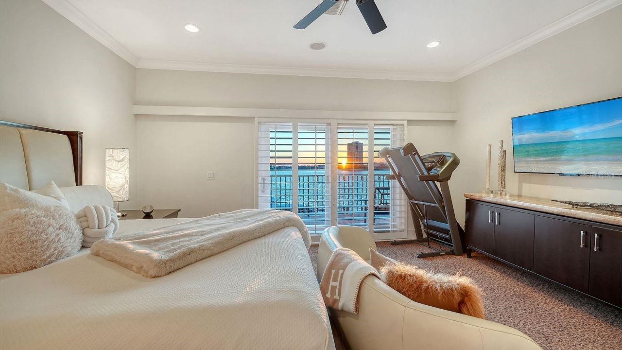 344 W Royal Flamingo Drive, Sarasota, FL 34236 Photo