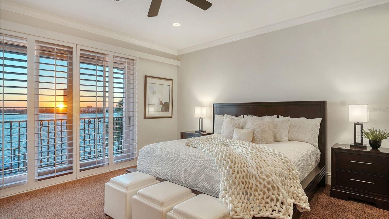 344 W Royal Flamingo Drive, Sarasota, FL 34236 Photo