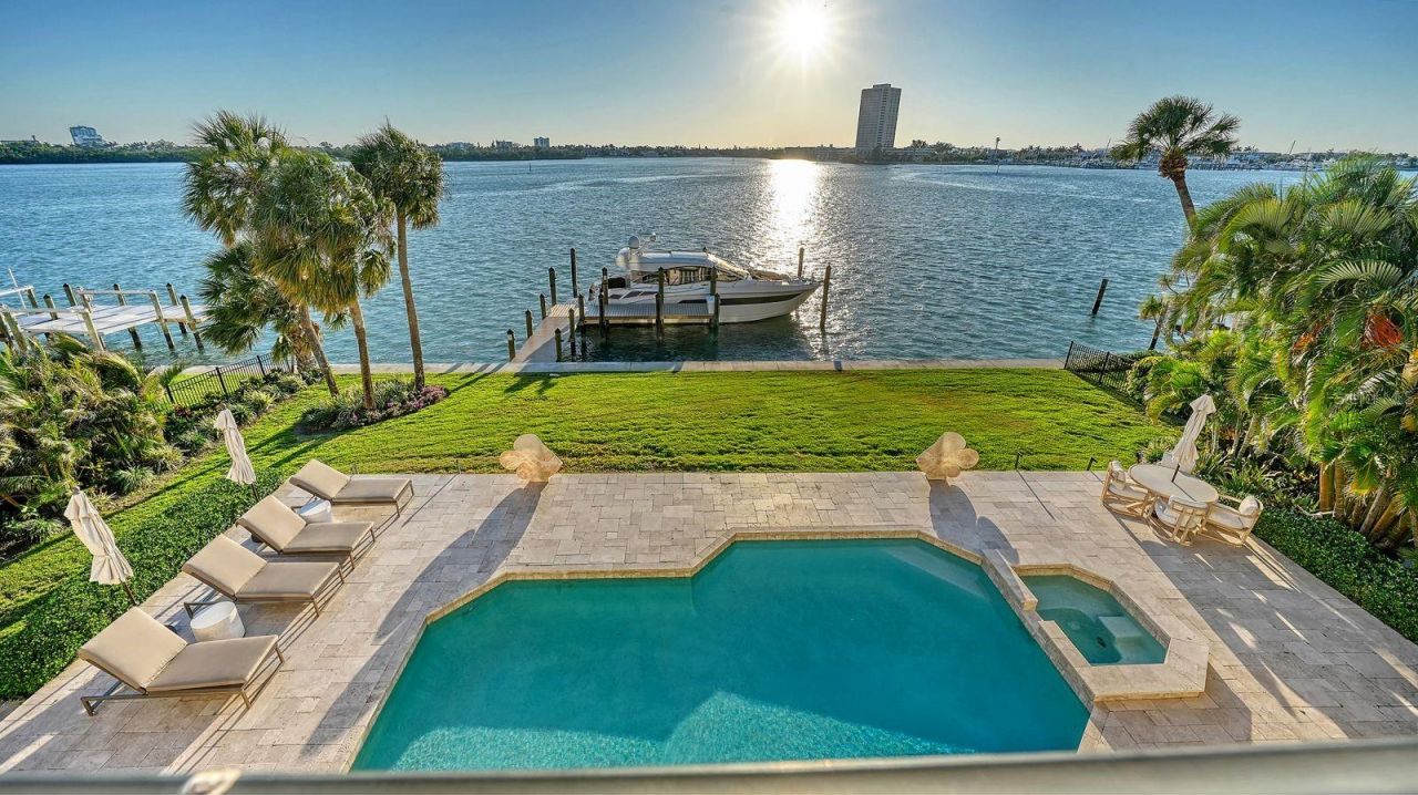 344 W Royal Flamingo Drive, Sarasota, FL 34236 Photo