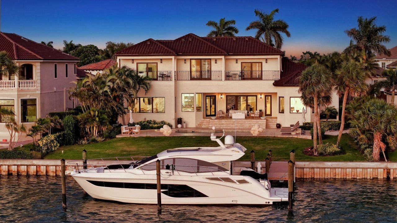 344 W Royal Flamingo Drive, Sarasota, FL 34236 Photo