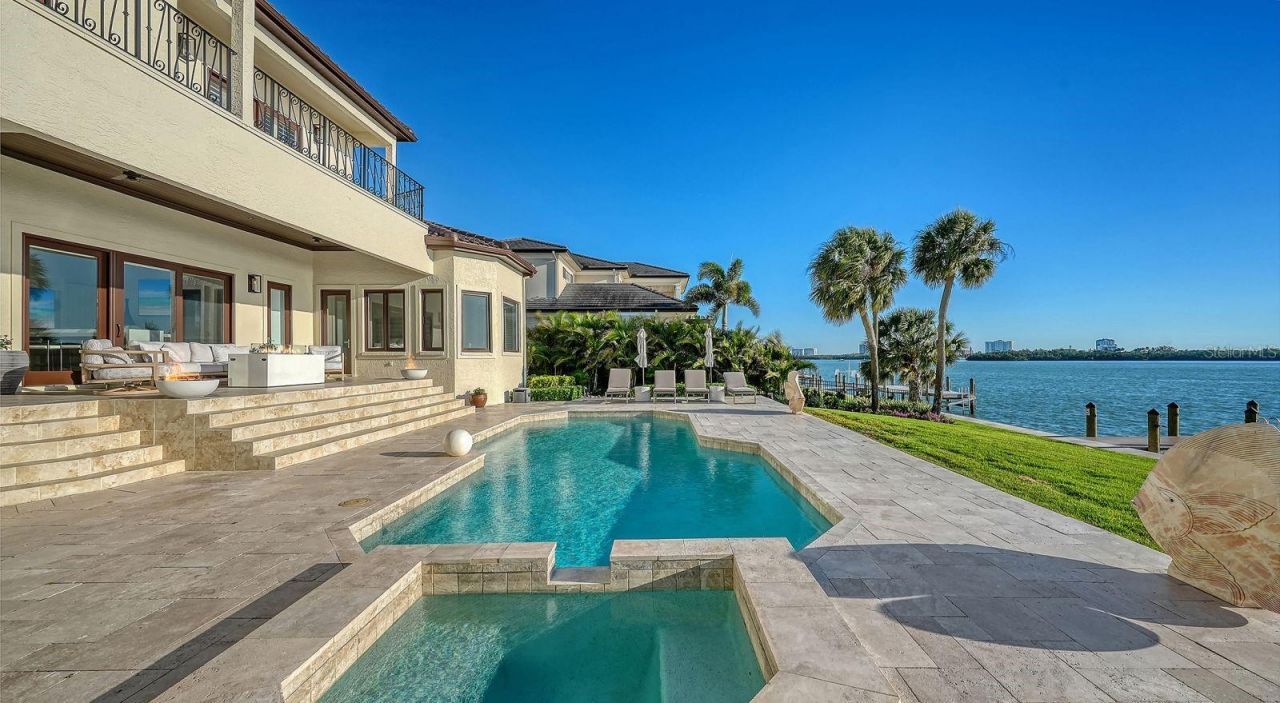 344 W Royal Flamingo Drive, Sarasota, FL 34236 Photo