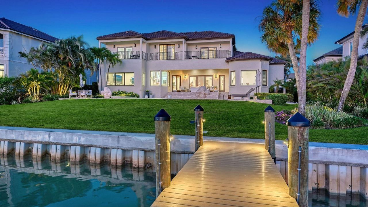 344 W Royal Flamingo Drive, Sarasota, FL 34236 Photo