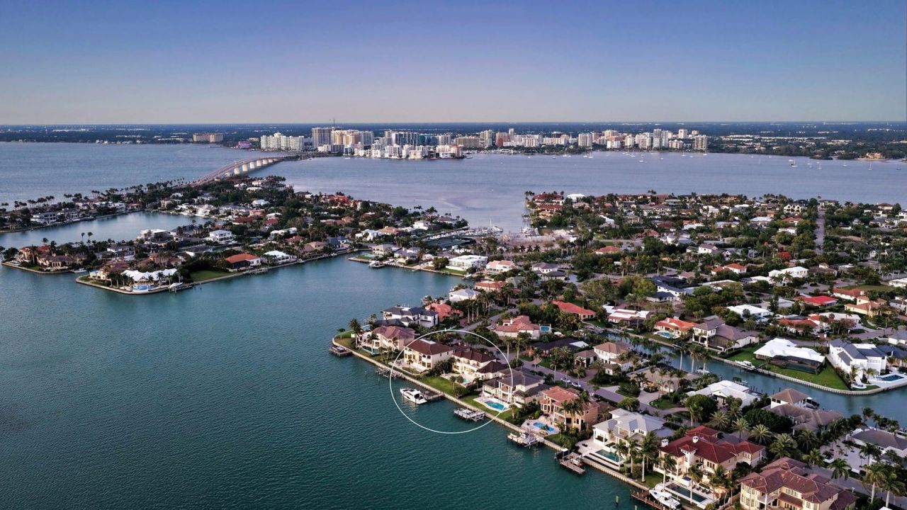 344 W Royal Flamingo Drive, Sarasota, FL 34236 Photo