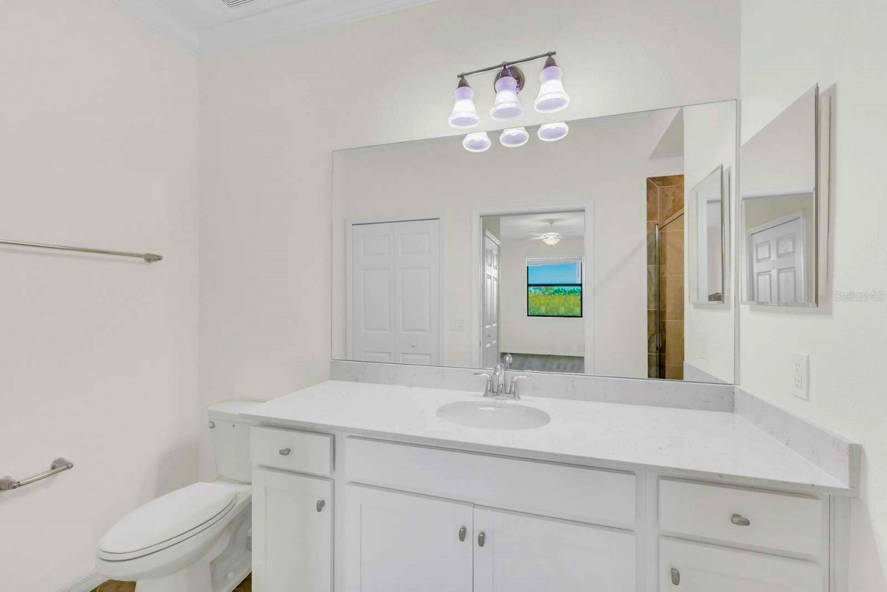 17510 Gawthrop Drive , Unit 404, Bradenton, FL 34211 Photo